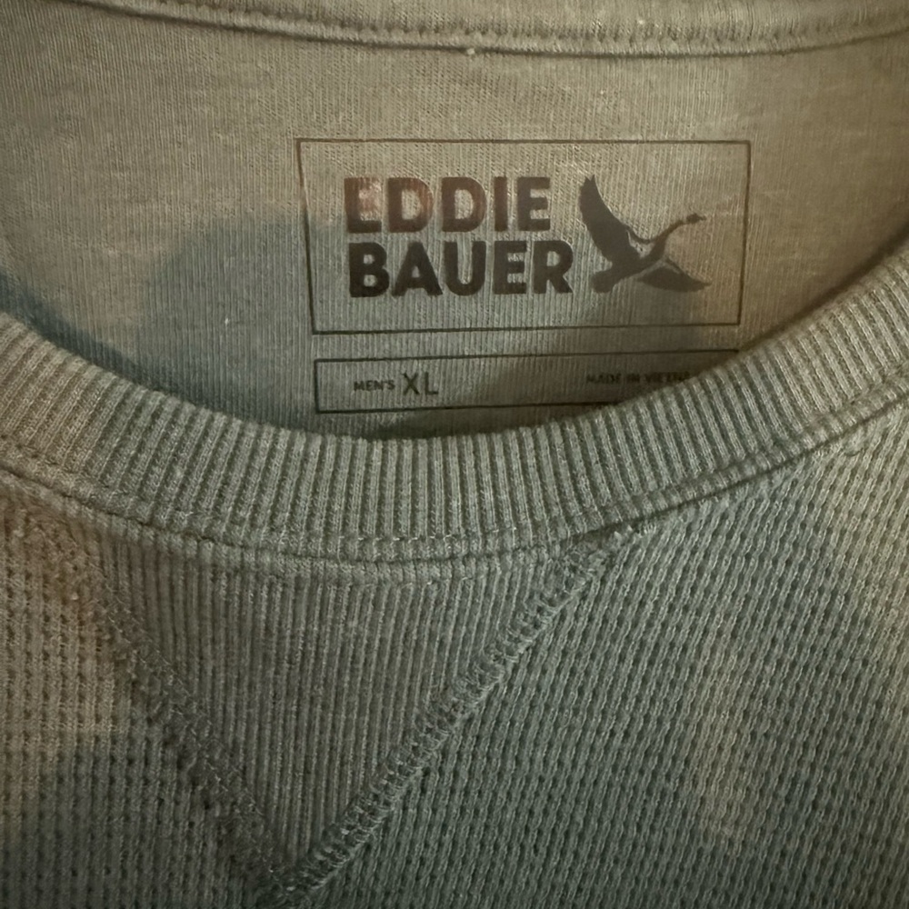 Eddie Bauer Men's Crewneck Sweater in Gray